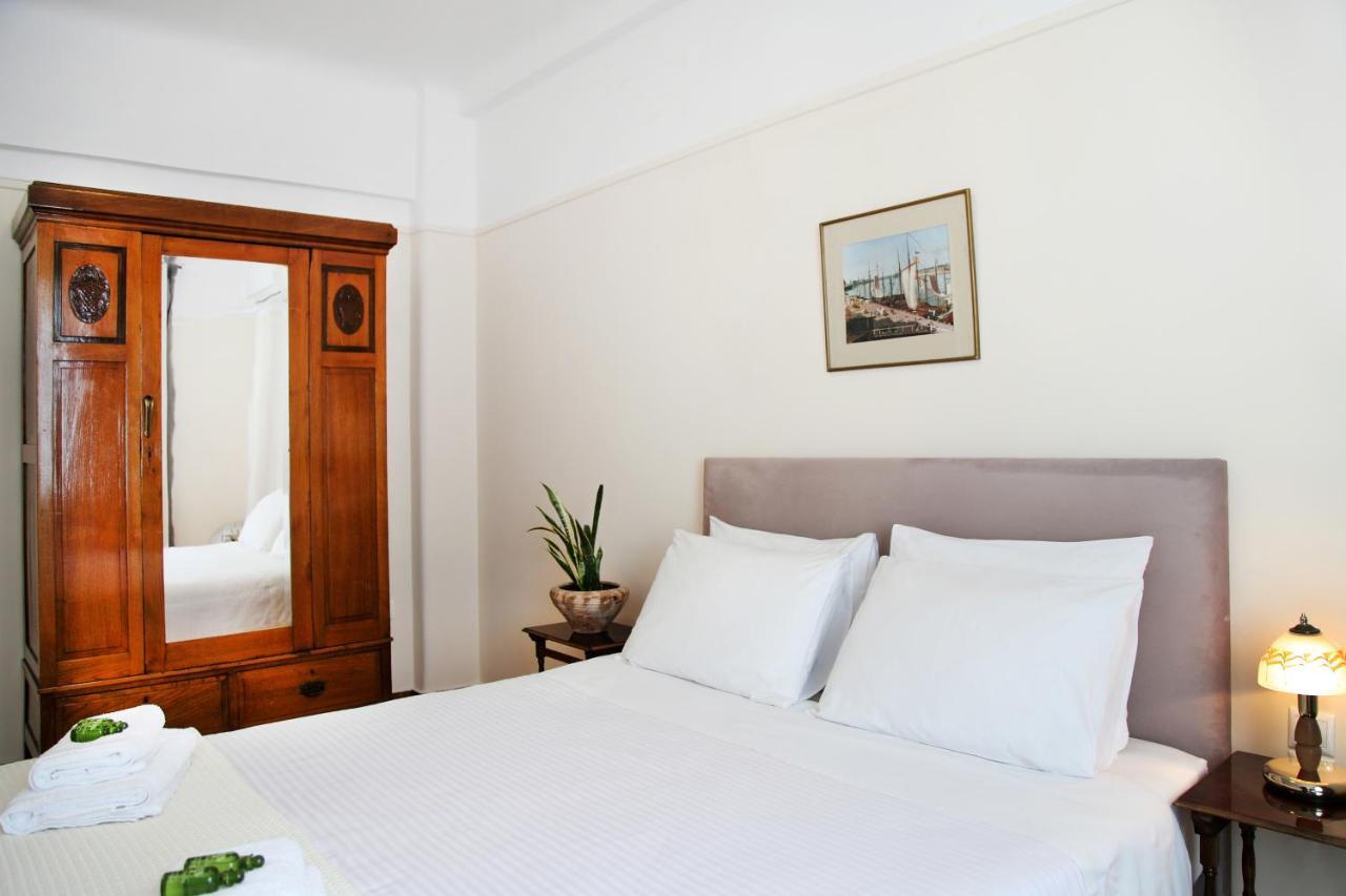 Apartamento Hellenic Hospitality House Atenas Exterior foto